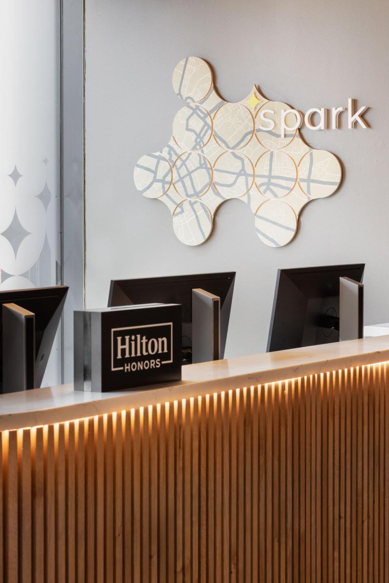 Spark By Hilton London 롬포드 외부 사진