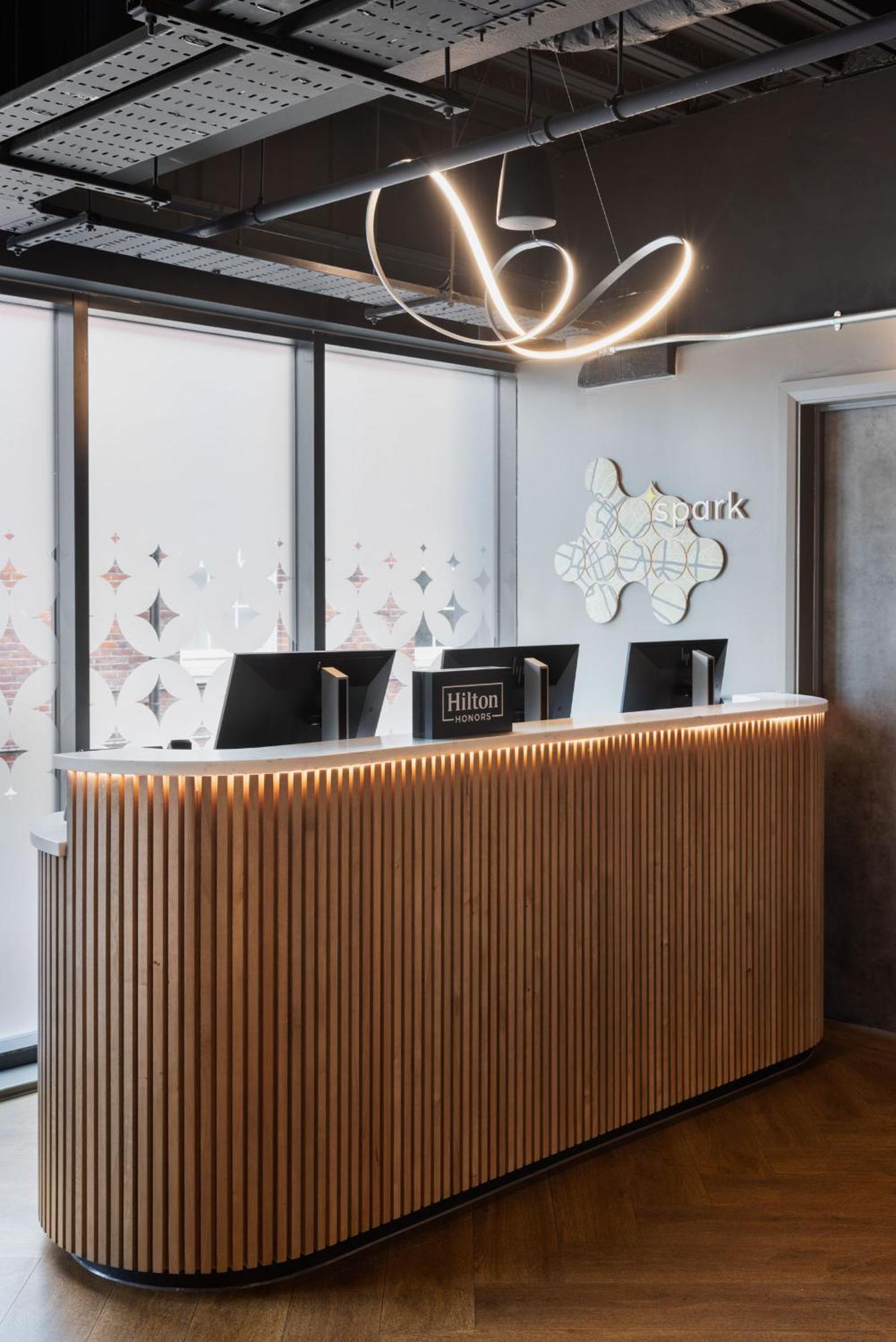 Spark By Hilton London 롬포드 외부 사진