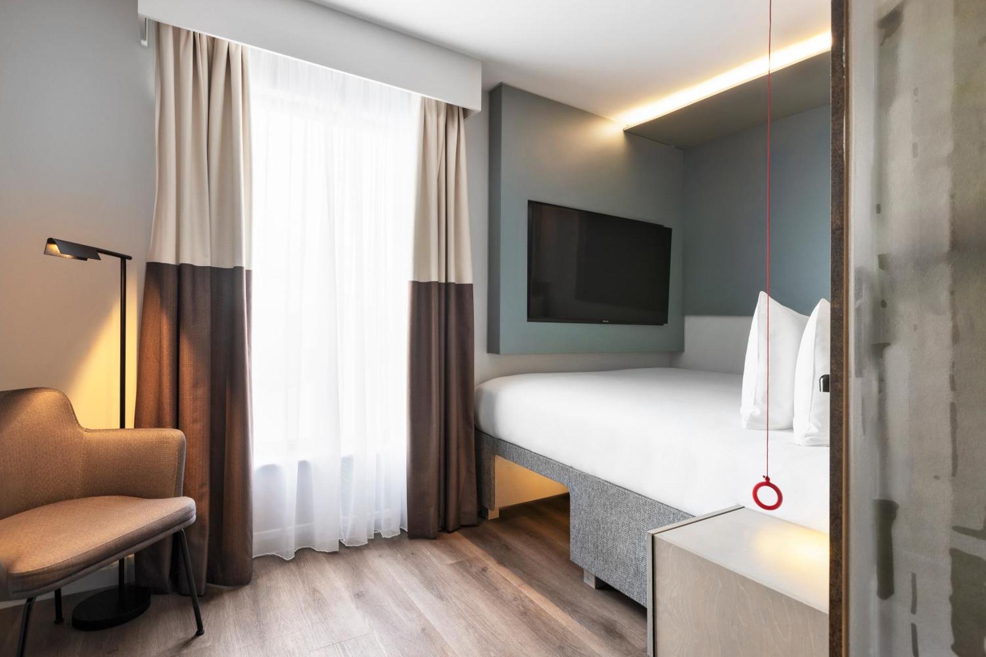 Spark By Hilton London 롬포드 외부 사진