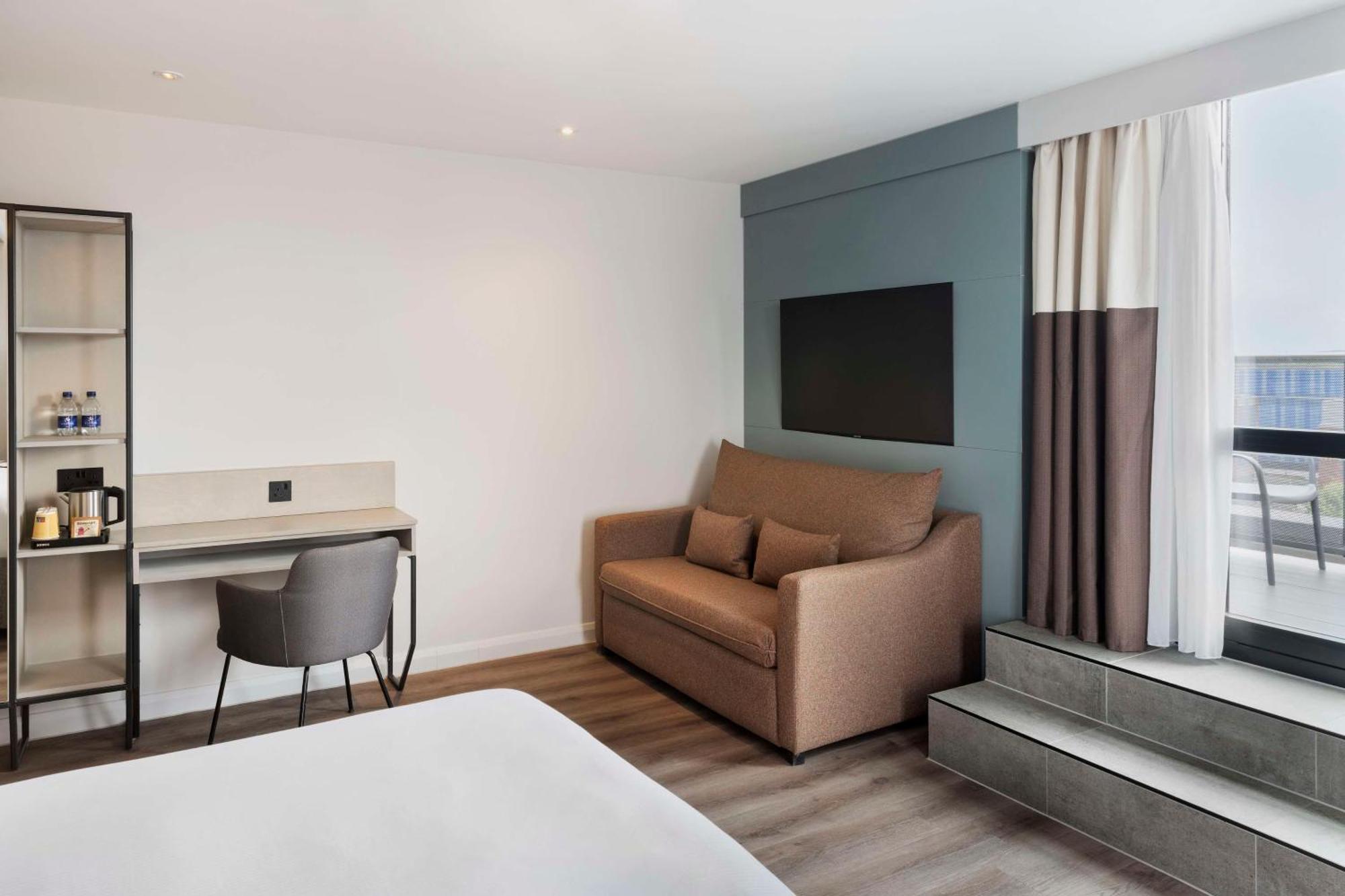 Spark By Hilton London 롬포드 외부 사진