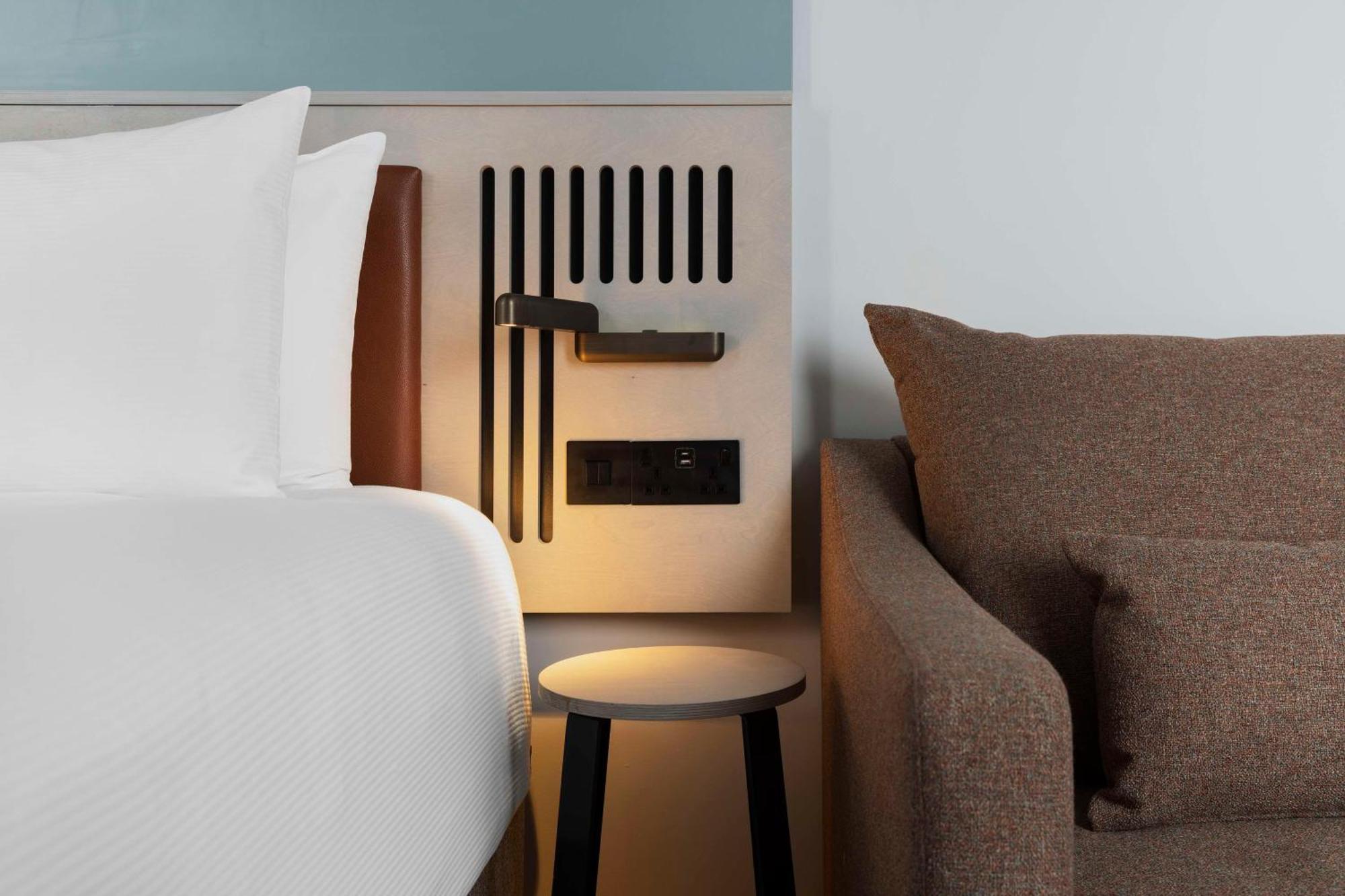 Spark By Hilton London 롬포드 외부 사진