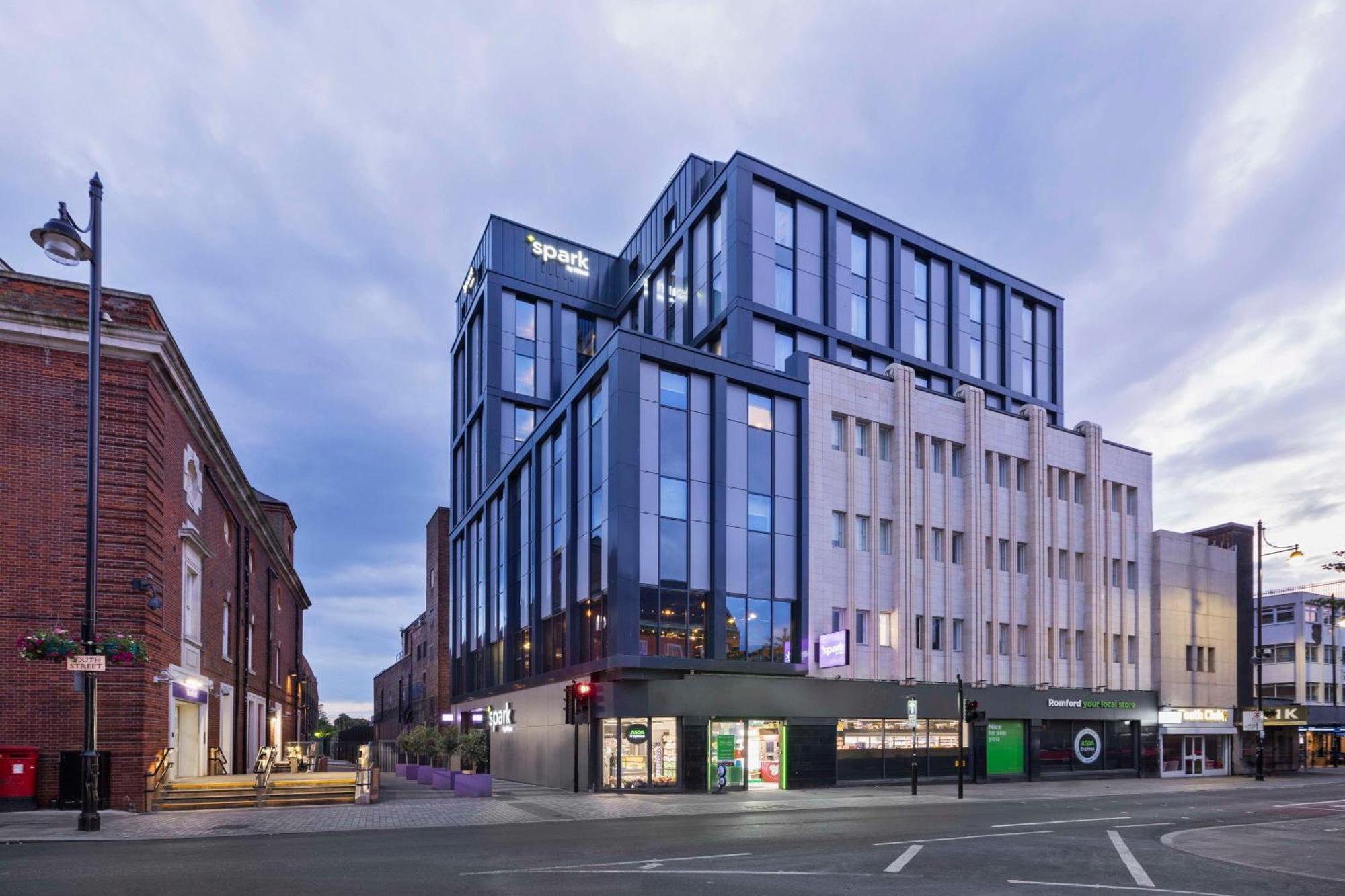 Spark By Hilton London 롬포드 외부 사진